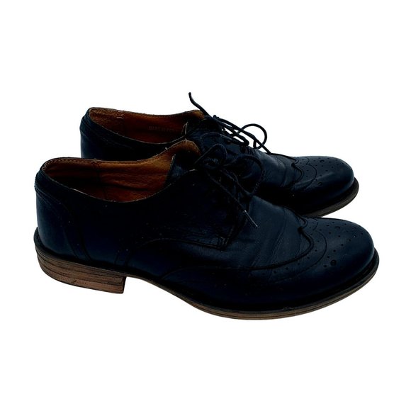 Women’s Lõcale Black Leather Lace-Up Winged Tip Oxford Shoes - Picture 4 of 9